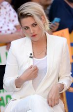 KRISTENNSTEWART onnthenSet of Good Morning America 07/11/2016