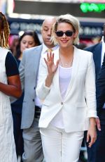 KRISTENNSTEWART onnthenSet of Good Morning America 07/11/2016