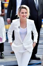 KRISTENNSTEWART onnthenSet of Good Morning America 07/11/2016