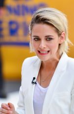 KRISTENNSTEWART onnthenSet of Good Morning America 07/11/2016