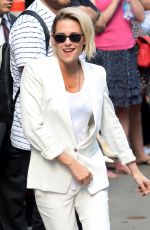 KRISTENNSTEWART onnthenSet of Good Morning America 07/11/2016