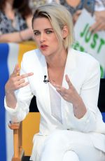 KRISTENNSTEWART onnthenSet of Good Morning America 07/11/2016