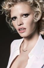 LARA STONE by Liz Collins for Love Fall/Winter 2016