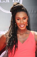 LISA LESLIE at 2016 espys in Los Angeles 07/13/2016