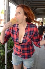 MAITLAND WARD Eating Ice Cream in Los Angeles 07/13/2016