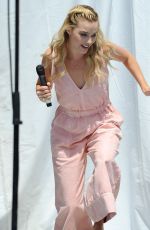 MARGOT ROBBIE at 