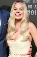 MARGOT ROBBIE at 