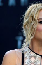 MARGOT ROBBIE at 