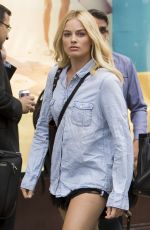 MARGOT ROBBIE Heading to the Underground in London 07/04/2016