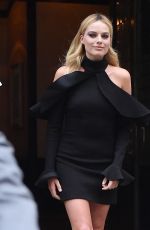 MARGOT ROBBIE Heading to Tonight Show Starring Jimmy Fallon in New York 07/28/2016