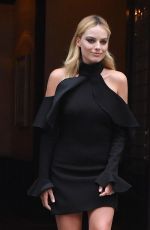 MARGOT ROBBIE Heading to Tonight Show Starring Jimmy Fallon in New York 07/28/2016