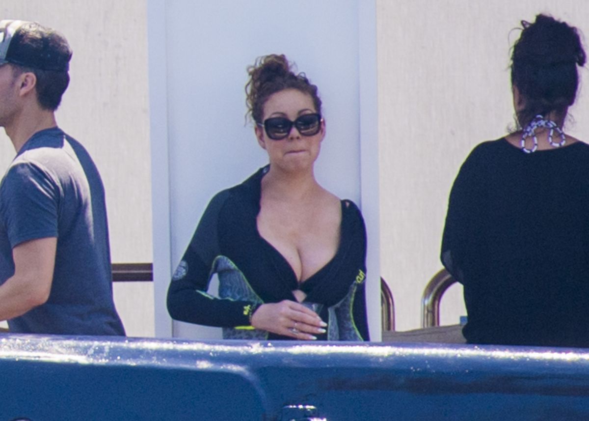 Mariah Carey At Arctic P Yacht In Capri Hawtcelebs