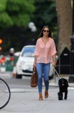 PIPPA MIDDLETON Out and About in London 07/25/2016