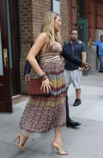 Pregnant BLAKE LIVELY Out and About in New York 07/13/2016