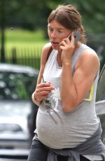 Pregnant JOOS OLIVER Out and About in London 07/08/2016