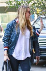 Pregnent BLAKE LIVELY Out and About in New York 07/11/2016