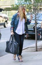 Pregnent BLAKE LIVELY Out and About in New York 07/11/2016