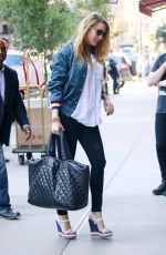 Pregnent BLAKE LIVELY Out and About in New York 07/11/2016