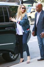 Pregnent BLAKE LIVELY Out and About in New York 07/11/2016