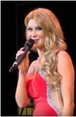 RENE OLSTEAD Crowned Ms. West Coast 07/30/2016