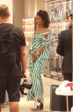 RIHANNA Shopping at Gucci