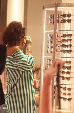 RIHANNA Shopping at Gucci