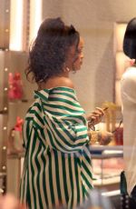 RIHANNA Shopping at Gucci