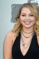 SAMMI HANRATTY at Lights Out Premiere in Los Angeles 07/19/2016