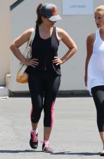 SARAH MICHELLE GELLAR Leaves a Gym in Santa Monica 07/10/2016