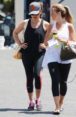 SARAH MICHELLE GELLAR Leaves a Gym in Santa Monica 07/10/2016