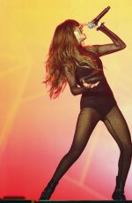 SELENA GOMEZ Performs at D