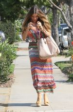 SOFIA VERGARA Out and About in Santa Monica 07/29/2016