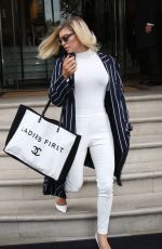 STACY FERGIE FERGUSON Out and About in London 07/09/2016