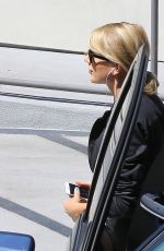 TAYLOR SWIFT Leaves a Gym in Beverly Hills 07/22/2016