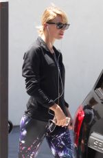 TAYLOR SWIFT Leaves a Gym in Beverly Hills 07/22/2016