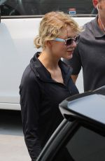TAYLOR SWIFT Leaves a Gym in Beverly Hills 07/23/2016