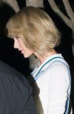 TAYLOR SWIFT Shopping at Kookai in Gold Coast, Australia 07/14/2016
