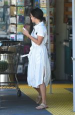 VANESSA HUDGENS Shopping in Los Angeles 07/15/2016