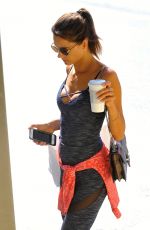 ALESSANDRA AMBROSIO at Brentwood Country Mart 08/23/2016