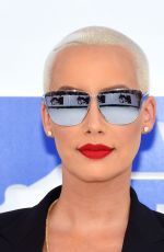 AMBER ROSE at 2016 MTV Video Music Awards in New York 08/28/2016