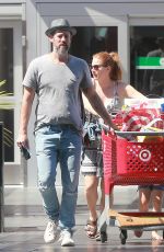 AMY ADAMS Shopping at Target in Los Angeles 08/12/2016