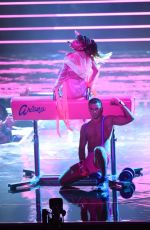 ARIANA GRANDE and NICKI MINAJ Performs at 2016 MTV VMA in New York 08/28/2016