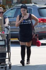 ARIEL WINTER Shopping at Whole Foods in Los Angeles 08/27/2016