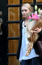 ASHLEY OLSEN Out and About in New York 08/02/2016