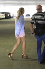 BRITNEY SPEARS Out and About in West Hills 07/31/2016