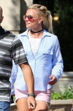 BRITNEY SPEARS Out and About in West Hills 07/31/2016