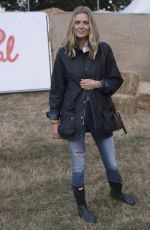 DONNA AIR at V Festival at Hylands Park in Chelmsford 08/20/2016