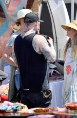 DREW BARRYMORE Shopping at a Flea Market in Los Angeles 08/14/2016