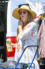 DREW BARRYMORE Shopping at a Flea Market in Los Angeles 08/14/2016