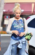 GWEN STEFANI Out and About in Beverly Hills 08/28/2016